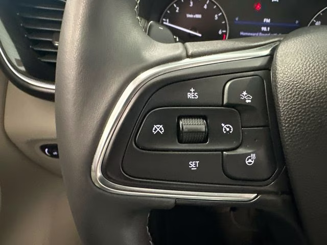 2022 Summit White Buick Envision Preferred FWD SUV