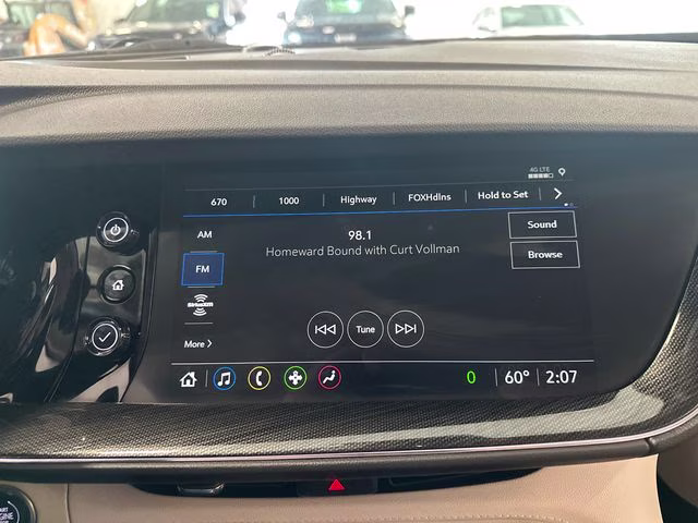 2022 Summit White Buick Envision Preferred FWD SUV