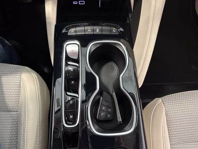 2022 Summit White Buick Envision Preferred FWD SUV