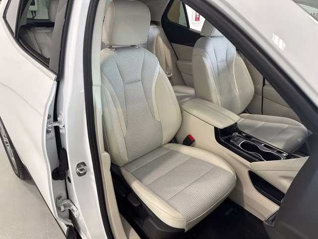 2022 Summit White Buick Envision Preferred FWD SUV