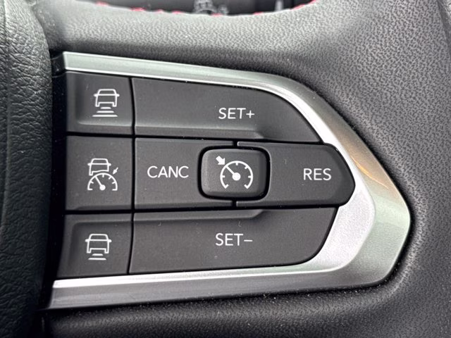 2023 Bright White Clearcoat Jeep Compass Trailhawk 4X4 SUV