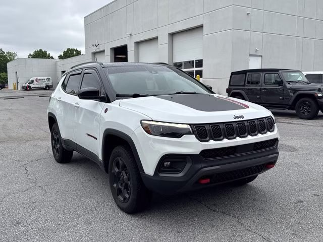 2023 Bright White Clearcoat Jeep Compass Trailhawk 4X4 SUV