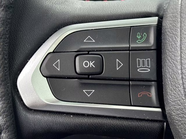 2023 Bright White Clearcoat Jeep Compass Trailhawk 4X4 SUV