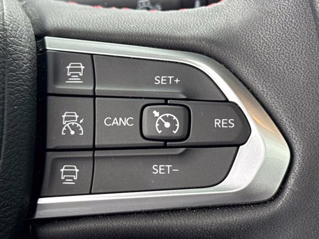 2023 Bright White Clearcoat Jeep Compass Trailhawk 4X4 SUV