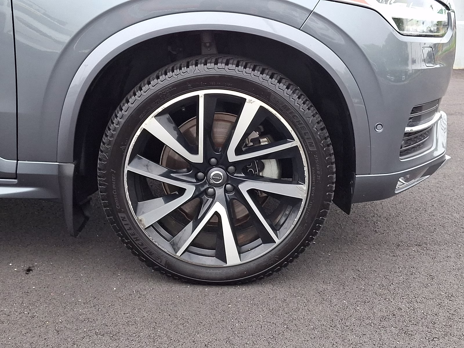 2019 Osmium Grey Metallic - 714 Volvo XC90 T6 Inscription AWD