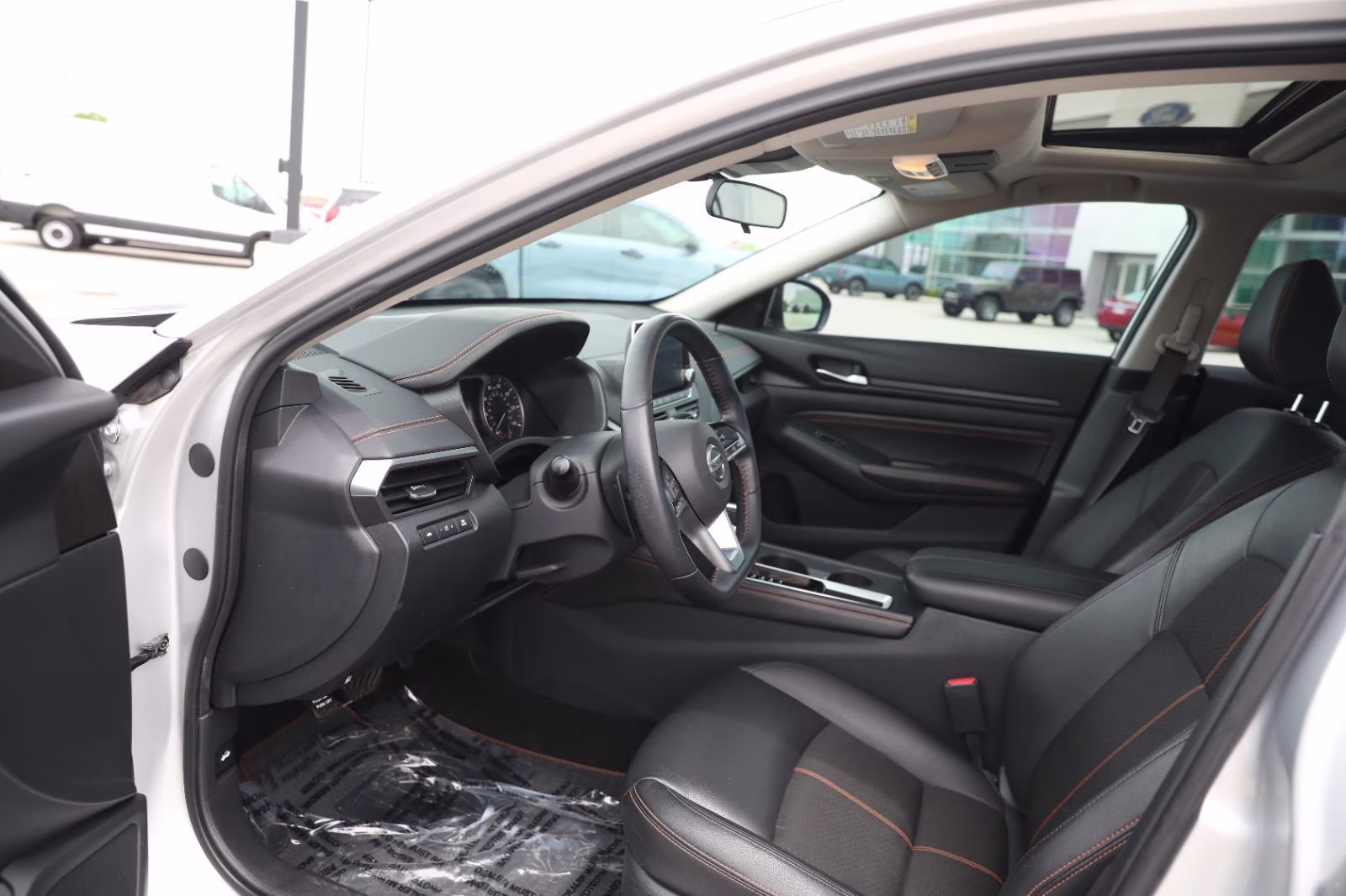 2020 Brilliant Silver Metallic Nissan Altima 2.5 SR FWD Sedan