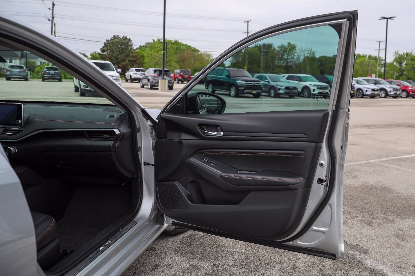 2020 Brilliant Silver Metallic Nissan Altima 2.5 SR FWD Sedan