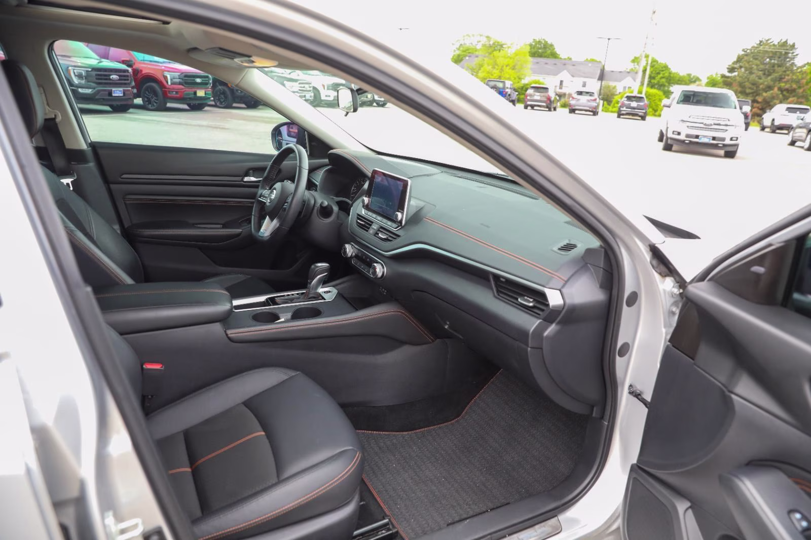 2020 Brilliant Silver Metallic Nissan Altima 2.5 SR FWD Sedan