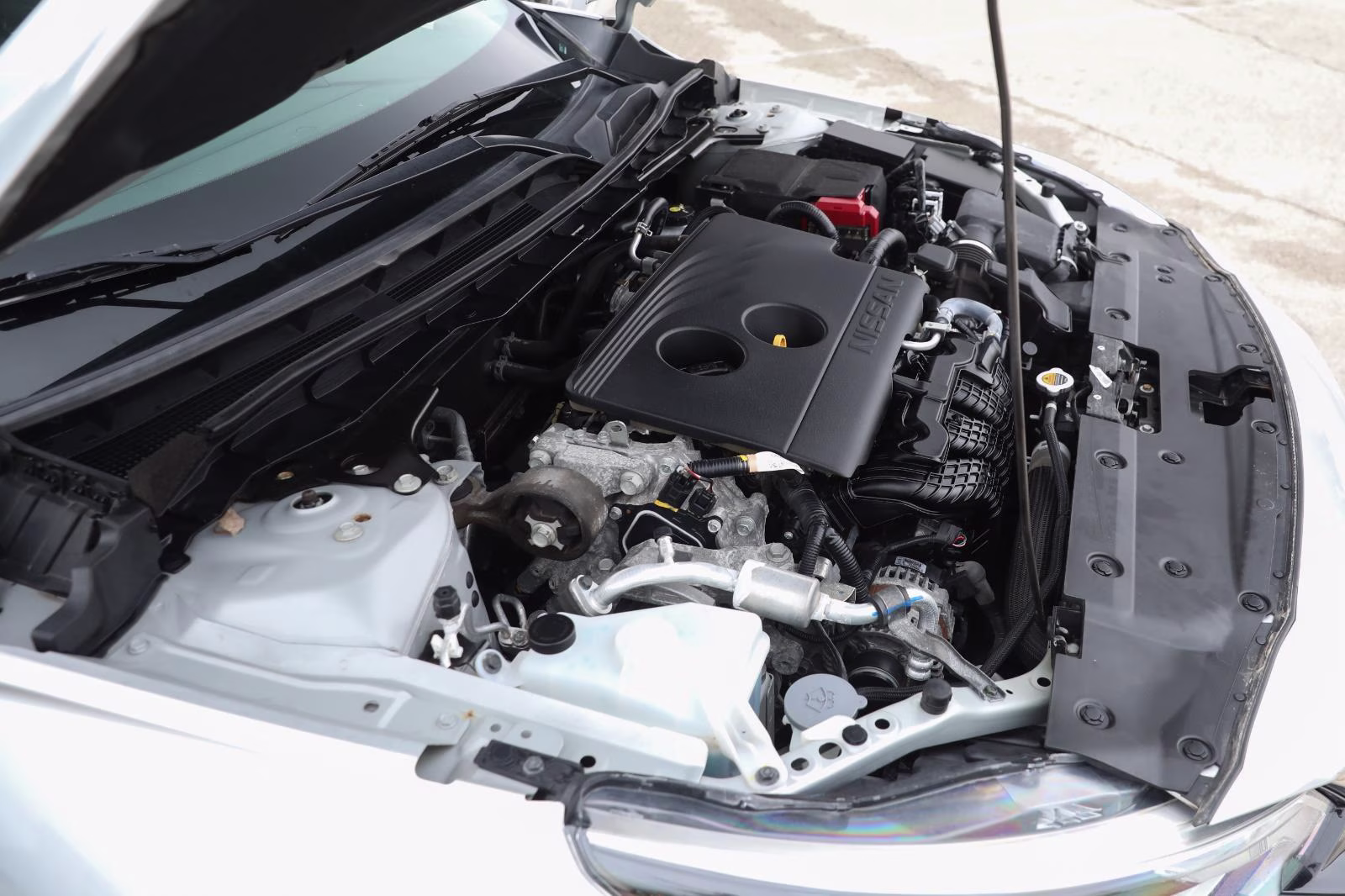 2020 Brilliant Silver Metallic Nissan Altima 2.5 SR FWD Sedan