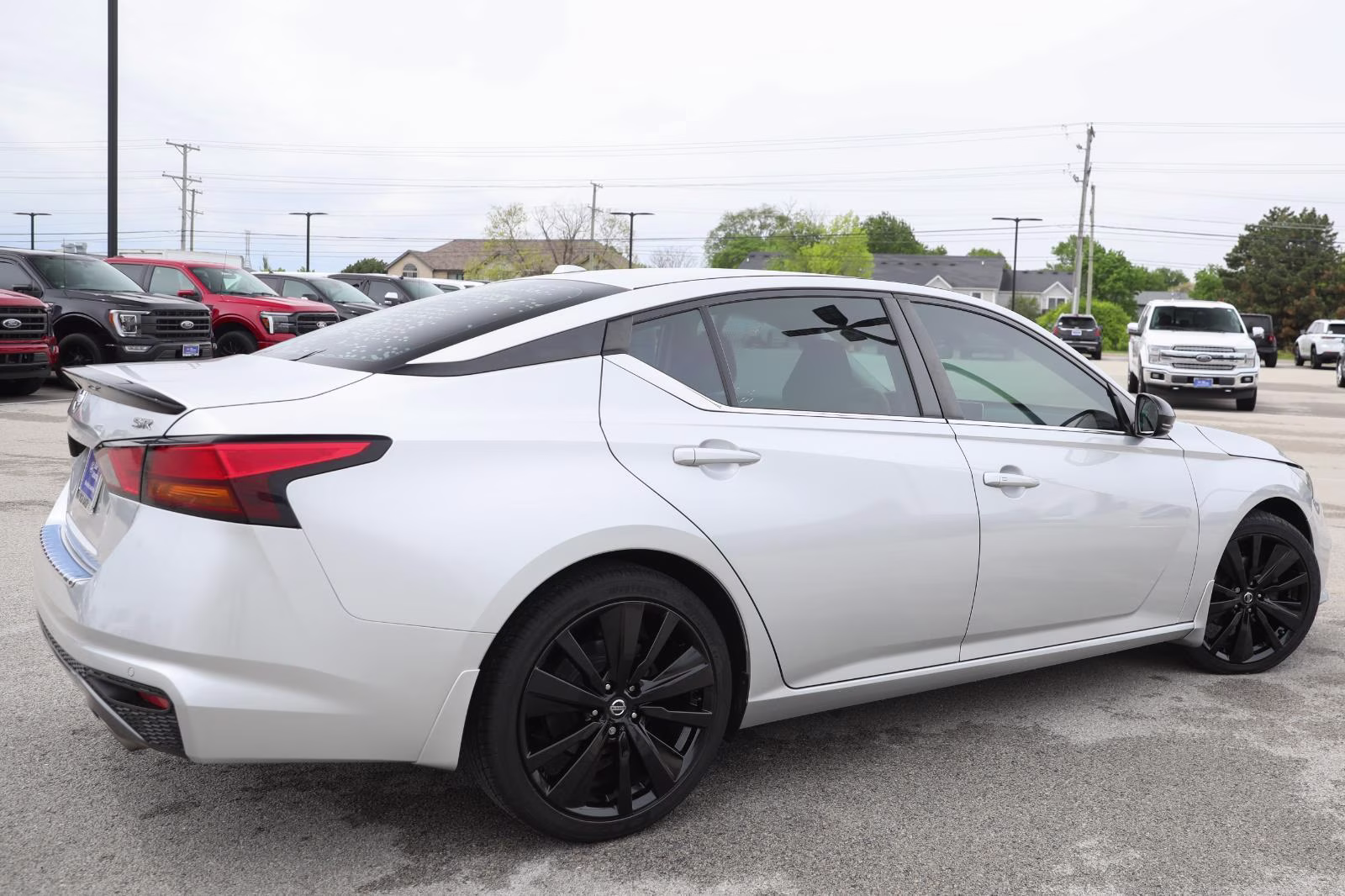 2020 Brilliant Silver Metallic Nissan Altima 2.5 SR FWD Sedan