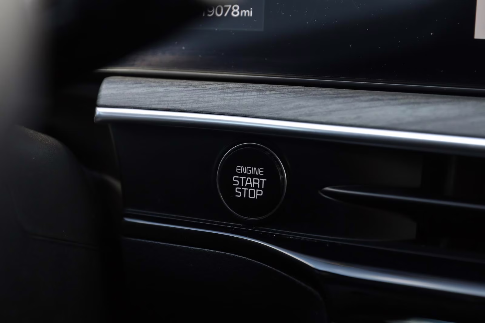 2025 Snow White Pearl Kia K5 EX FWD Sedan