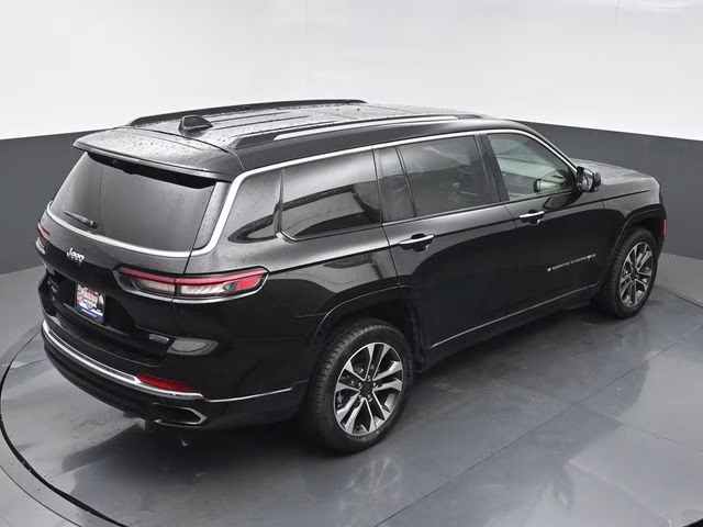 2021 Diamond Black Crystal Pearlcoat Jeep Grand Cherokee L Overland 4X4 SUV