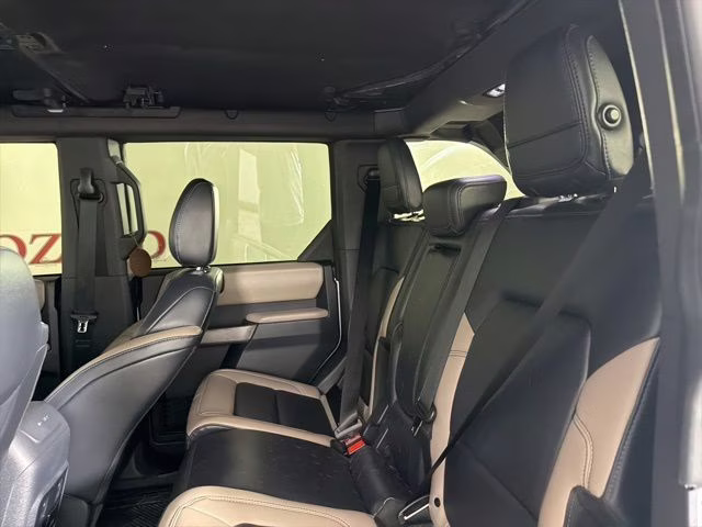 2022 Iconic Silver Metallic Ford Bronco Wildtrak 4X4 SUV