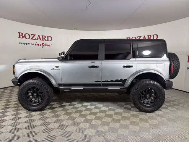 2022 Iconic Silver Metallic Ford Bronco Wildtrak 4X4 SUV