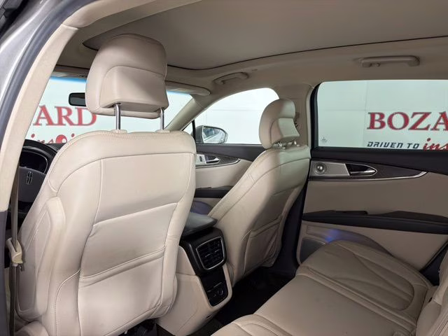 2016 Beige Lincoln MKX Reserve FWD SUV