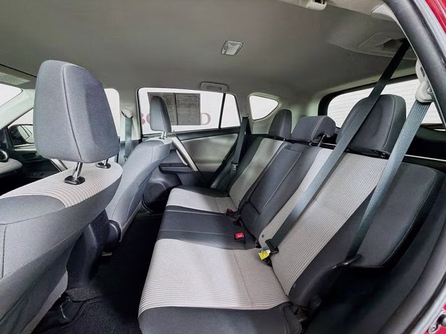 2014 Barcelona Red Metallic Toyota RAV4 LE FWD SUV