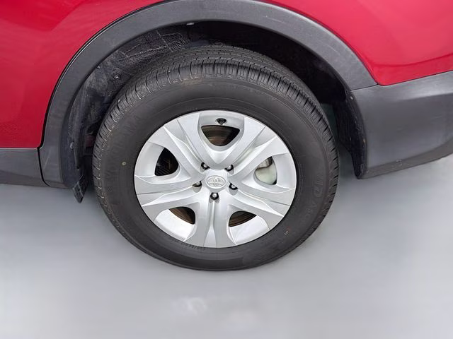 2014 Barcelona Red Metallic Toyota RAV4 LE FWD SUV