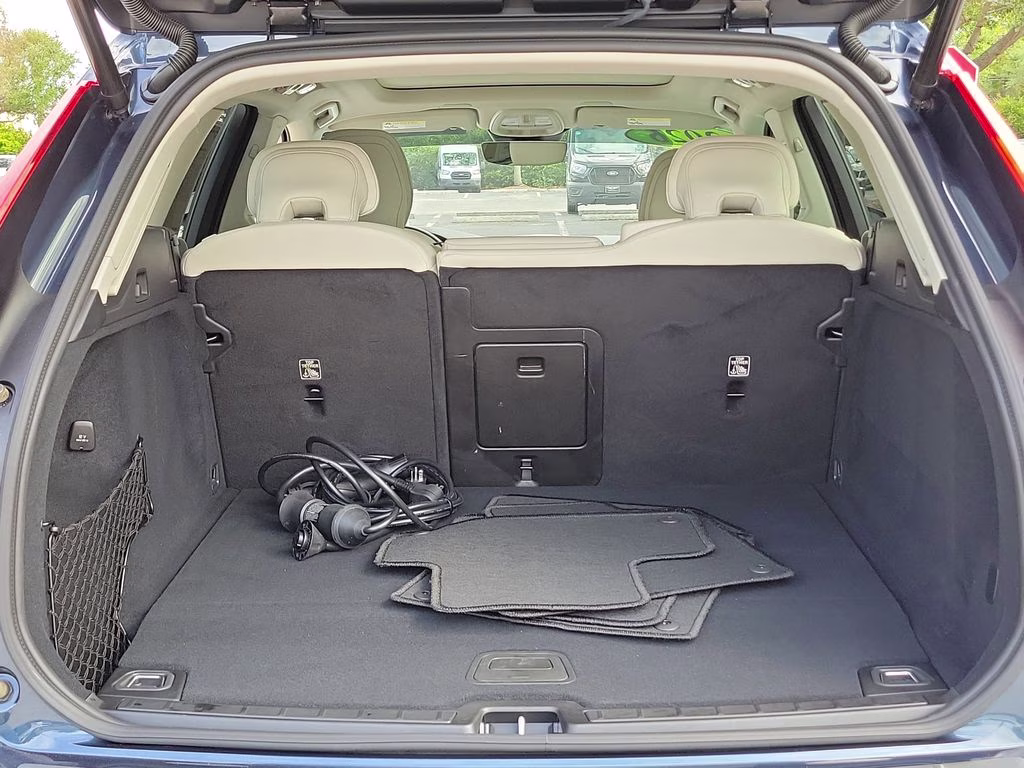 2025 Denim Blue Metallic Volvo XC60 Core AWD SUV