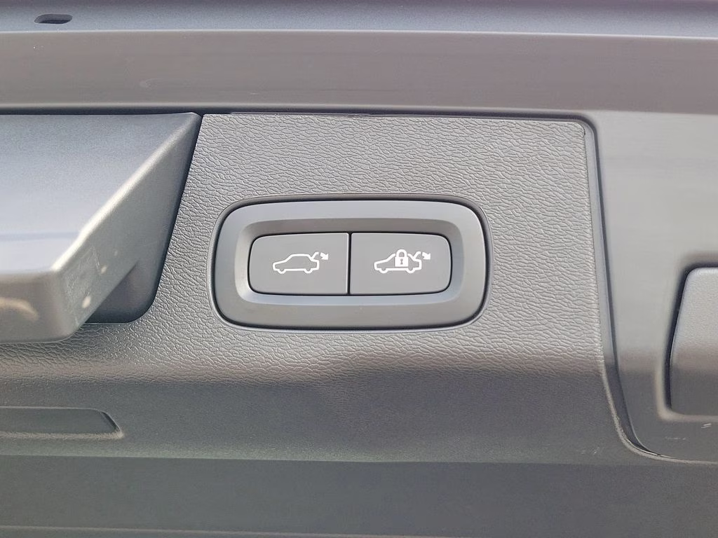 2025 Denim Blue Metallic Volvo XC60 Core AWD SUV
