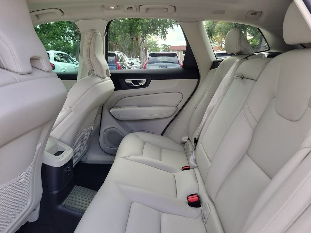 2025 Denim Blue Metallic Volvo XC60 Core AWD SUV