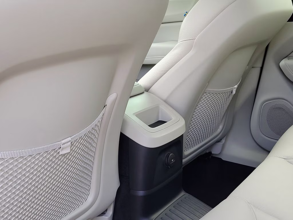 2025 Denim Blue Metallic Volvo XC60 Core AWD SUV