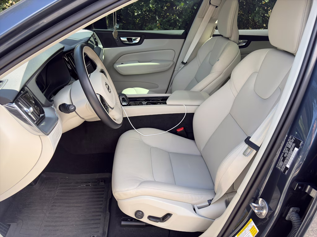 2025 Denim Blue Metallic Volvo XC60 Core AWD SUV