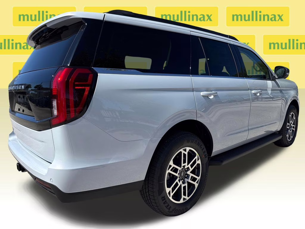 2026 Space Silver Metallic Ford Expedition Active RWD SUV