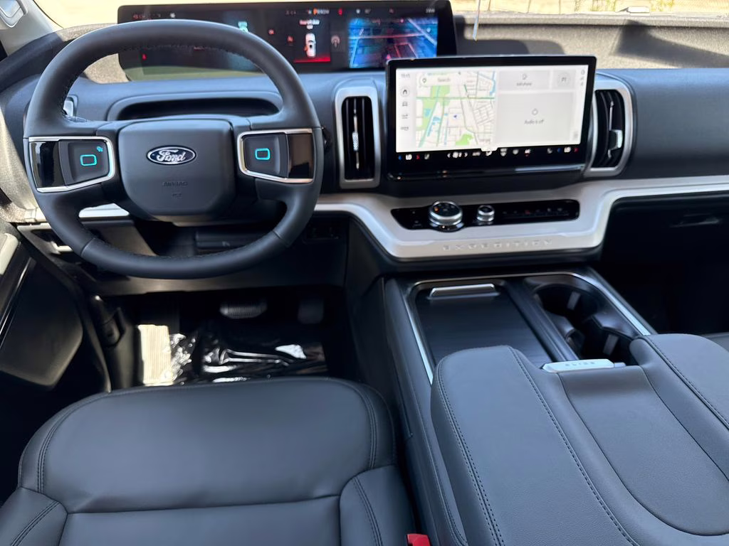 2026 Space Silver Metallic Ford Expedition Active RWD SUV