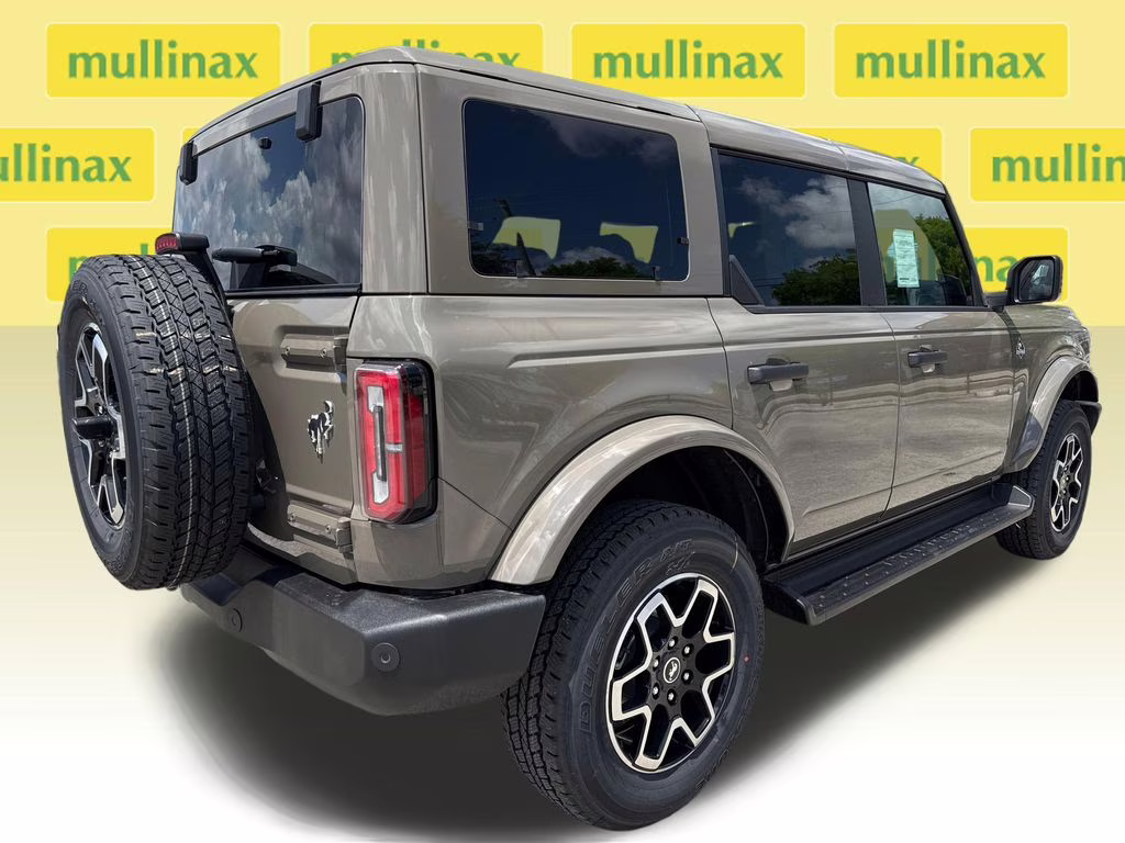 2026 Marsh Gray Ford Bronco Outer Banks 4X4 SUV