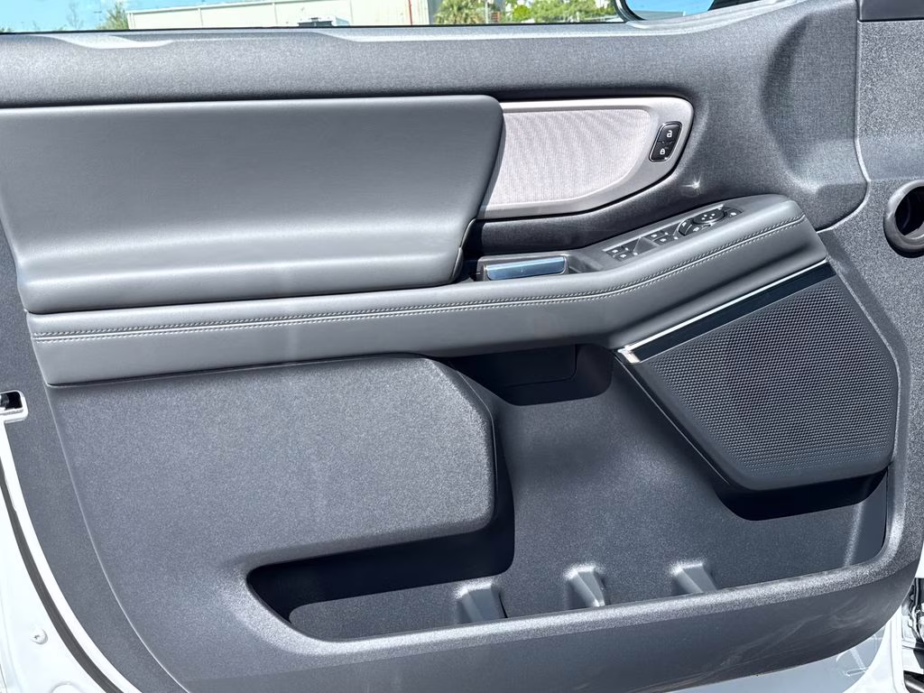 2026 Space Silver Metallic Ford Expedition Active RWD SUV
