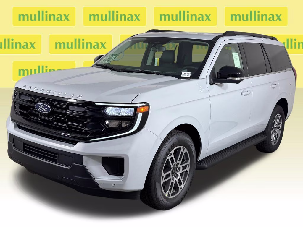 2026 Space Silver Metallic Ford Expedition Active RWD SUV