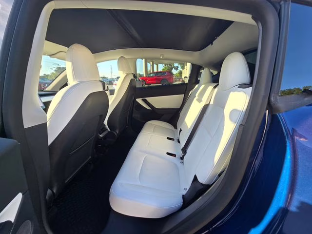 2022 Deep Blue Metallic Tesla Model Y Long Range AWD SUV