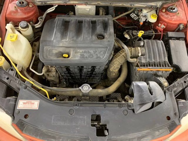 2008 Sunburst Orange Pearlcoat Dodge Avenger SE FWD Sedan