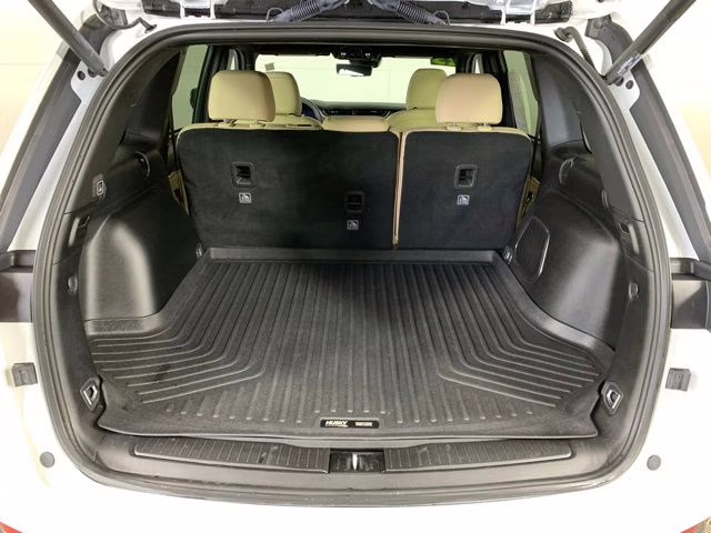 2023 Bright White Clearcoat Jeep Grand Cherokee Limited 4X4 SUV