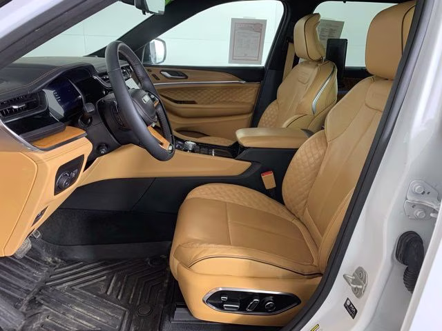 2024 Bright White Clearcoat Jeep Grand Cherokee L Summit 4X4 SUV
