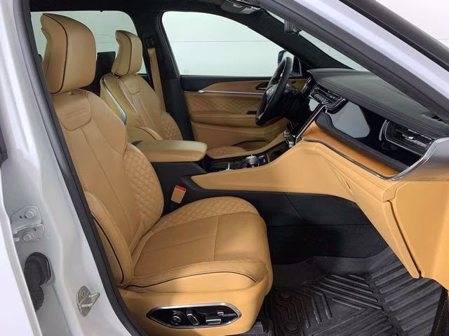 2024 Bright White Clearcoat Jeep Grand Cherokee L Summit 4X4 SUV