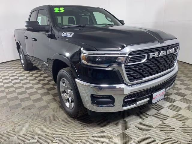2025 Diamond Black Crystal Pearlcoat Ram 1500 Big Horn 4X4 Truck