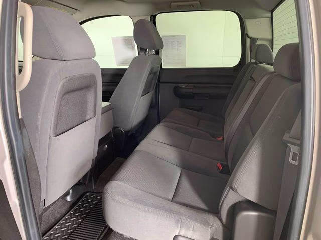 2009 Silver Birch Metallic Chevrolet Silverado 2500HD LT 4X4 Truck