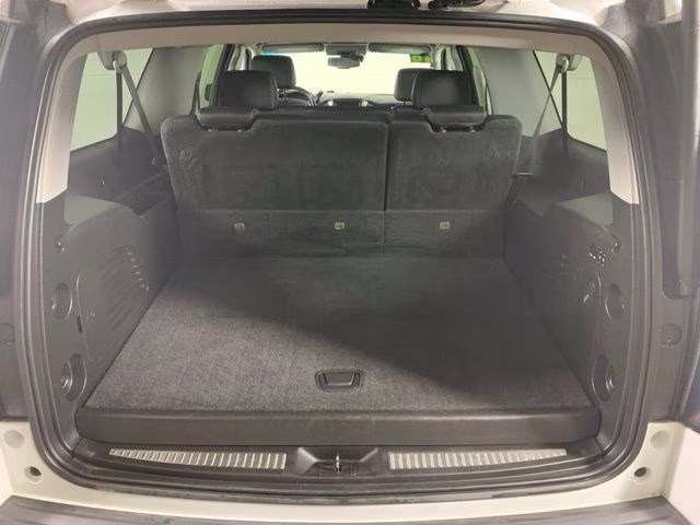 2018 Summit White GMC Yukon XL SLT 4X4 SUV