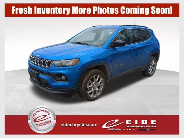 2024 Hydro Blue Pearlcoat Jeep Compass Latitude Lux 4X4 SUV