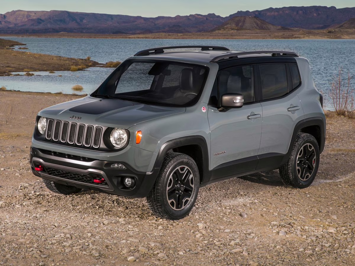 2018 Alpine White Jeep Renegade Trailhawk 4X4 SUV