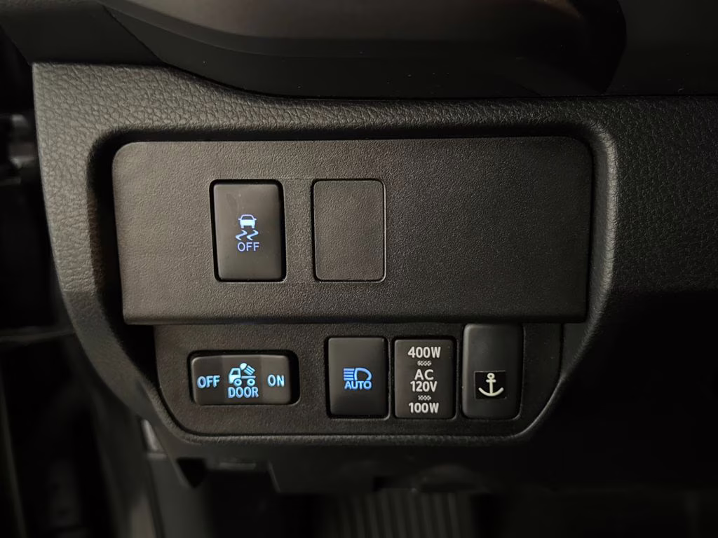 2022 Magnetic Gray Metallic Toyota Tacoma TRD Sport 4X4 Truck