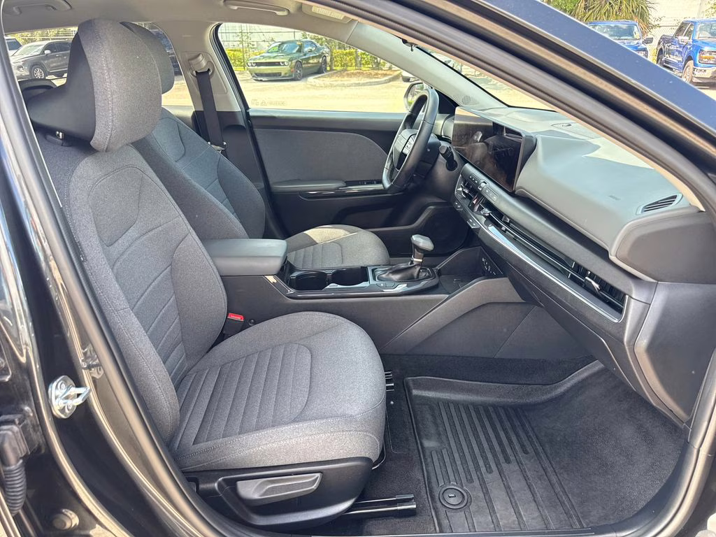 2025 Interstellar Gray Kia K4 EX FWD Sedan