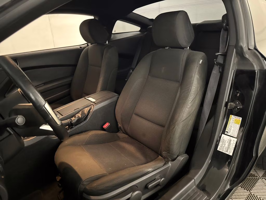 2014 Black Ford Mustang V6 RWD Coupe