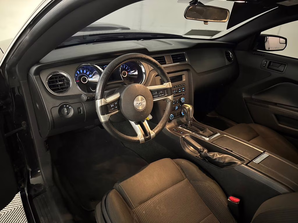 2014 Black Ford Mustang V6 RWD Coupe