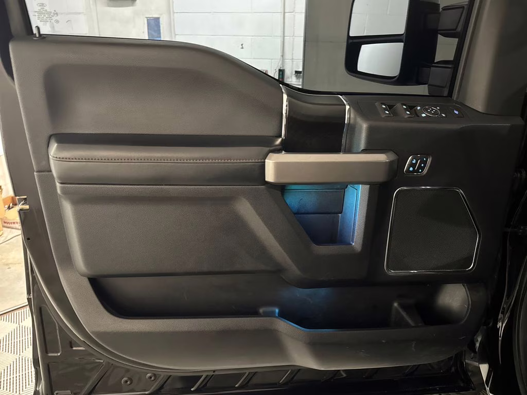 2018 Shadow Black Ford Super Duty F-250 SRW Platinum 4X4 Truck