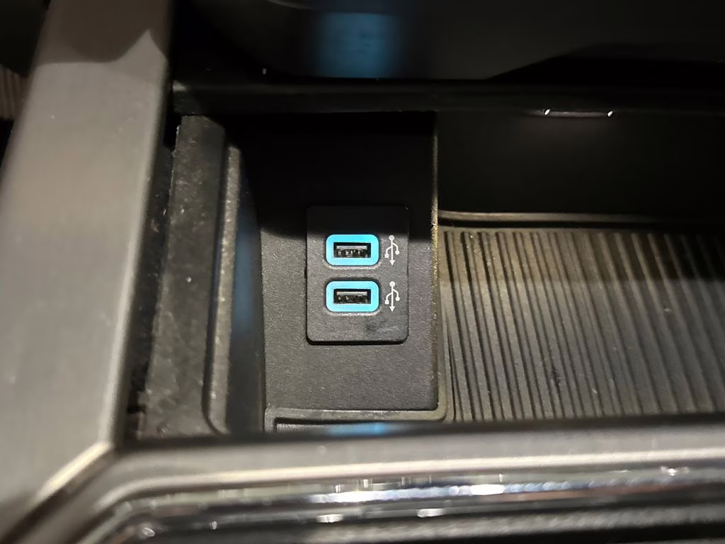 2018 Shadow Black Ford Super Duty F-250 SRW Platinum 4X4 Truck