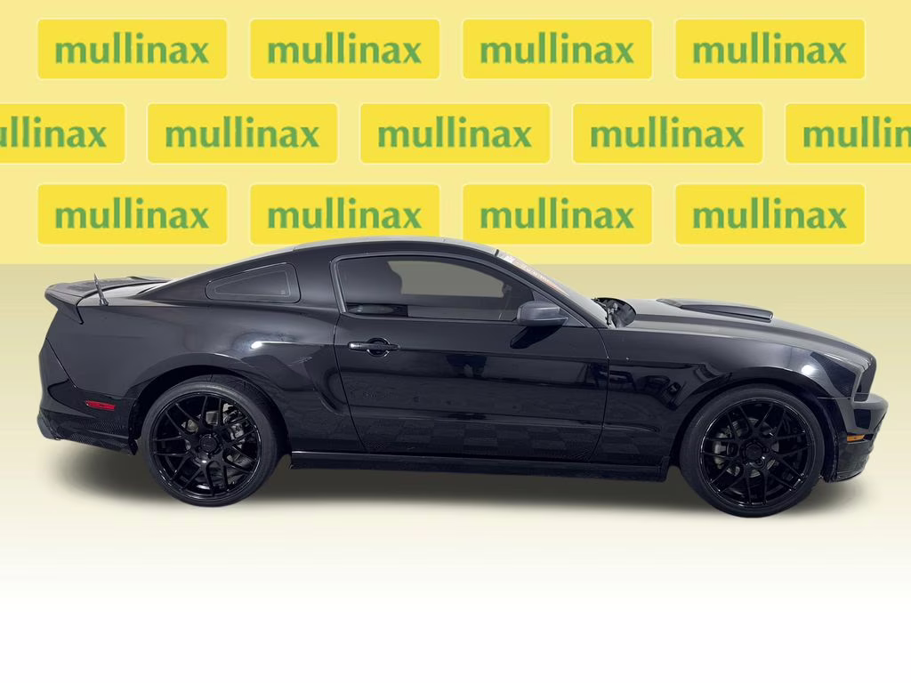 2014 Black Ford Mustang V6 RWD Coupe