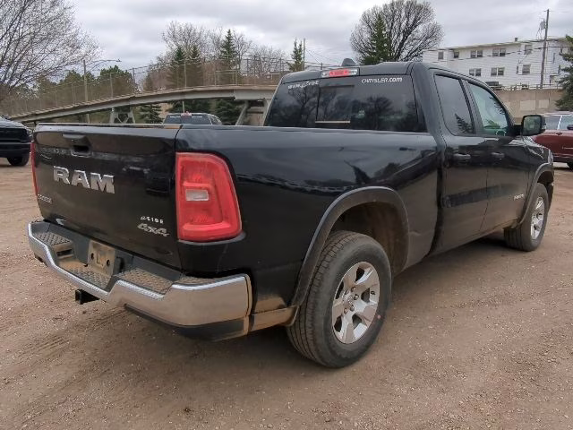 2025 Diamond Black Crystal Pearlcoat Ram 1500 Big Horn 4X4 Truck