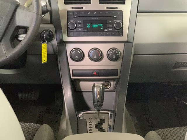 2008 Sunburst Orange Pearlcoat Dodge Avenger SE FWD Sedan